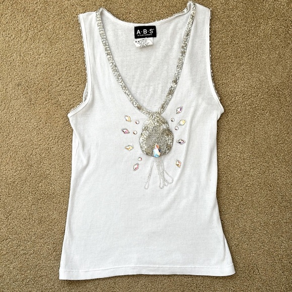 White tank top with jewel and beaded detail - Picture 1 of 4